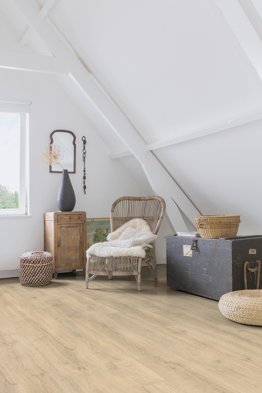 Quick-Step "Majestic" vízálló laminált padló - Bézs erdei tölgy