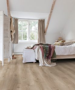 Quick-Step "Majestic" vízálló laminált padló - Csiszolt sivatagi szürke tölgy